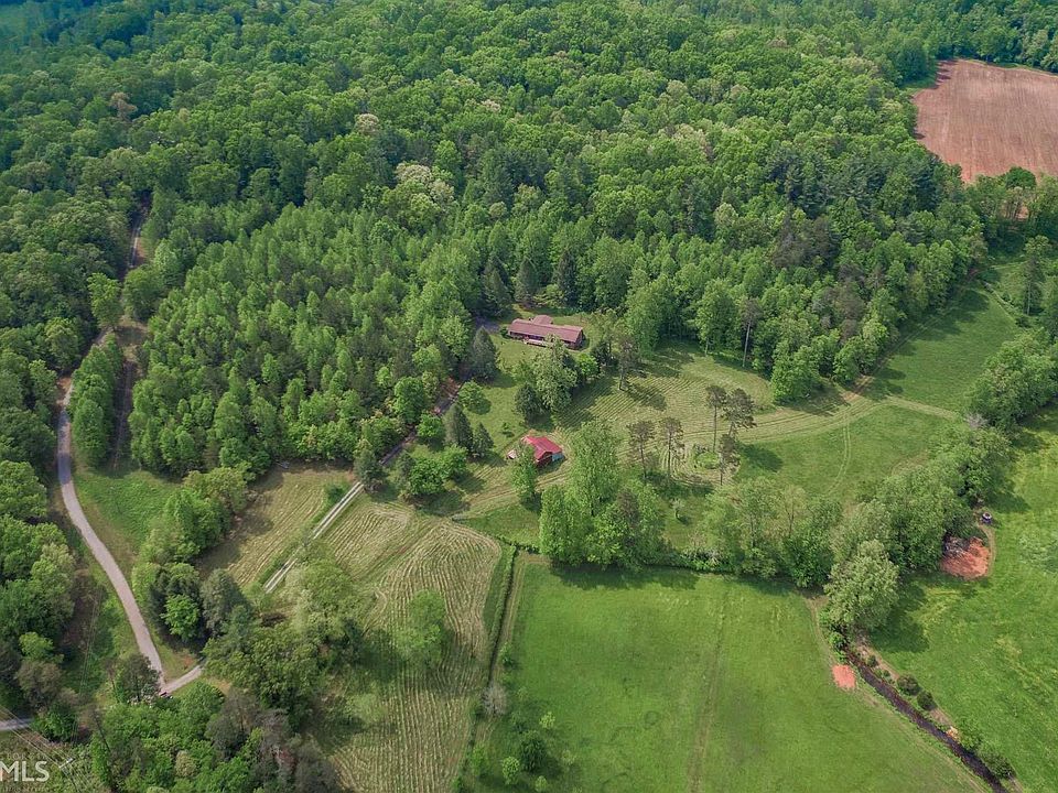 1st image of 40 Heritage Hts