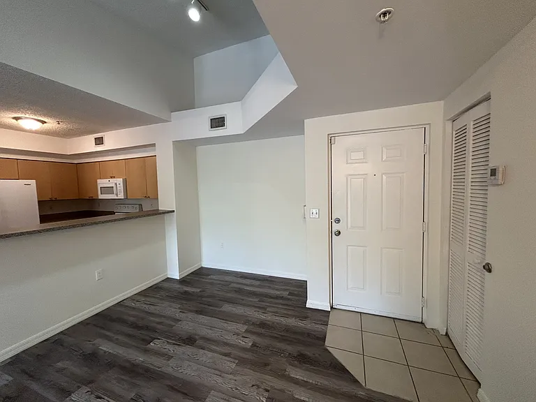 2360 E Preserve Way #305 — Photo 6