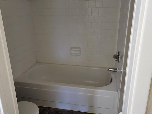 3rd image of 311 S Hill St