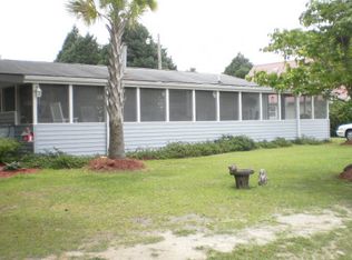 1064 Lakeview Dr, Manning, SC 29102
