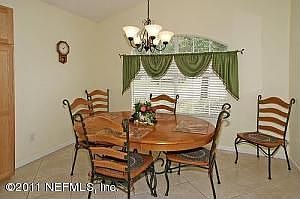 4th image of 541 Redberry Ln