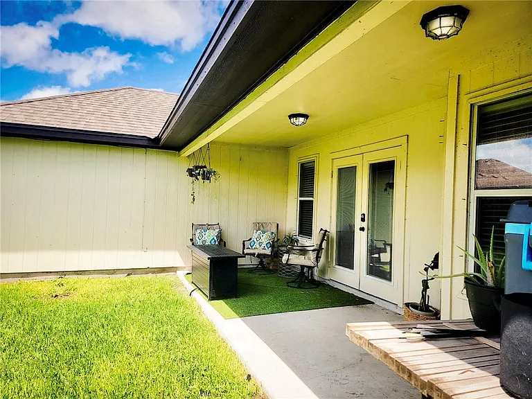 8305 Serenity Ct — Photo 20