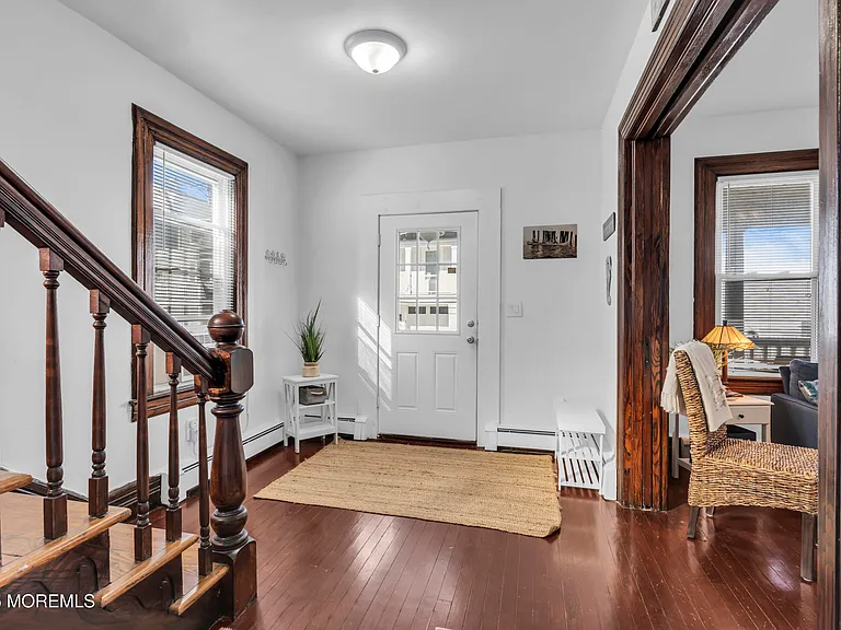 6 Center St — Photo 10