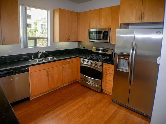 3rd image of 5971 Mildred St APT 4