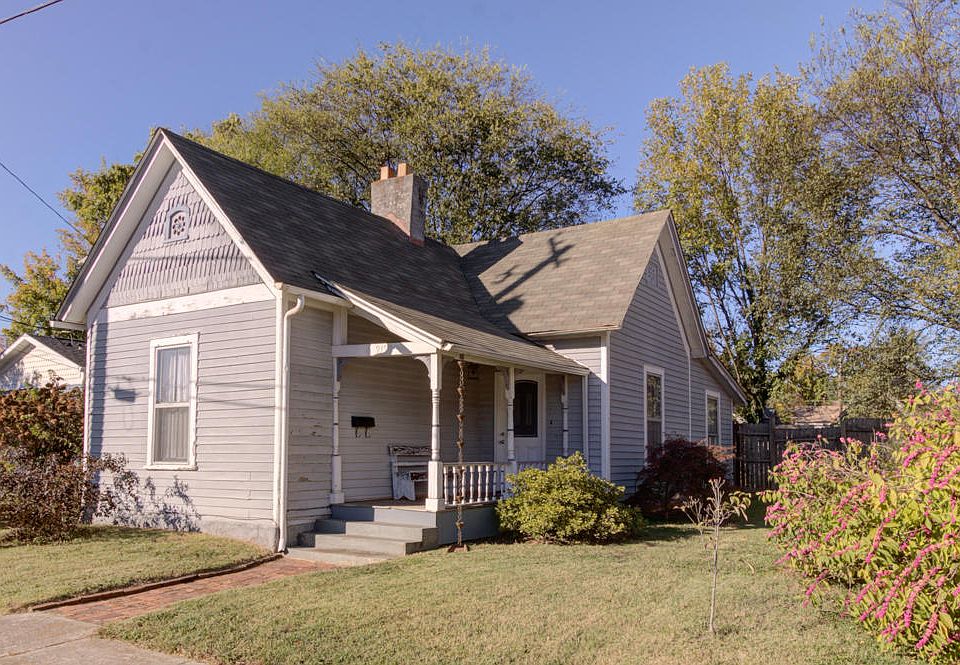 1st image of 215 Kern Pl