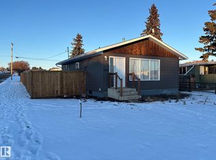 5022 51st Ave, Elk Pt, AB T0A1A0