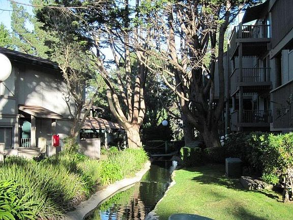 3rd image of 375 Mandarin Dr APT 215