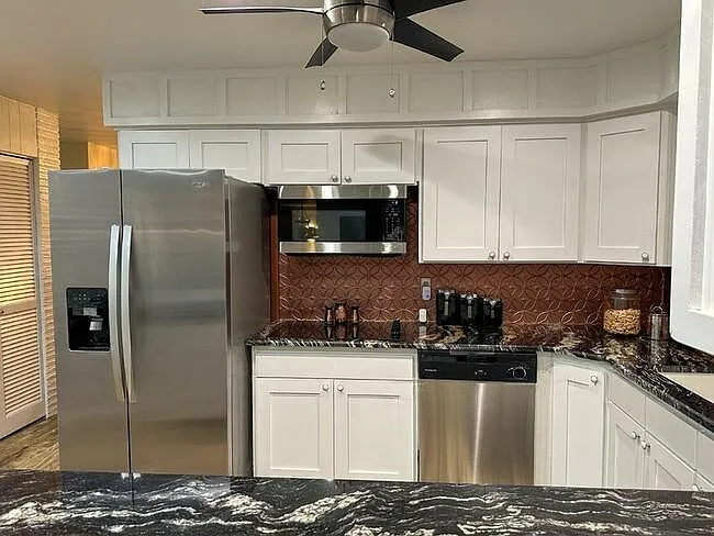 1543 Oakcrest Dr — Photo 3
