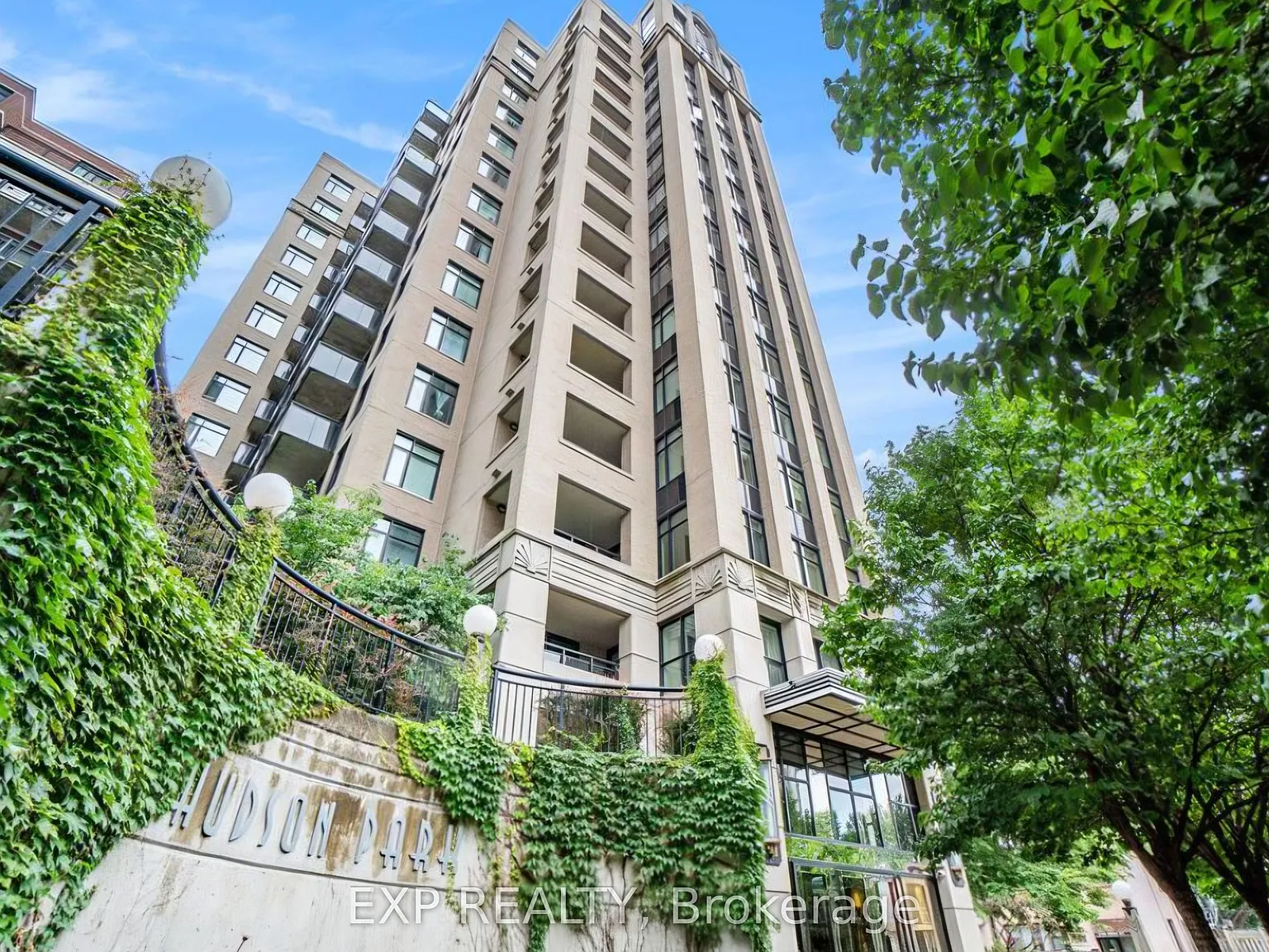1 bed, $2,100 — Photo 2