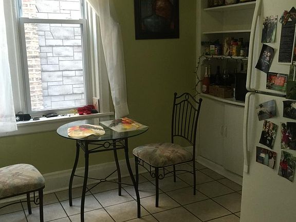 4th image of 2249 S California Ave #1