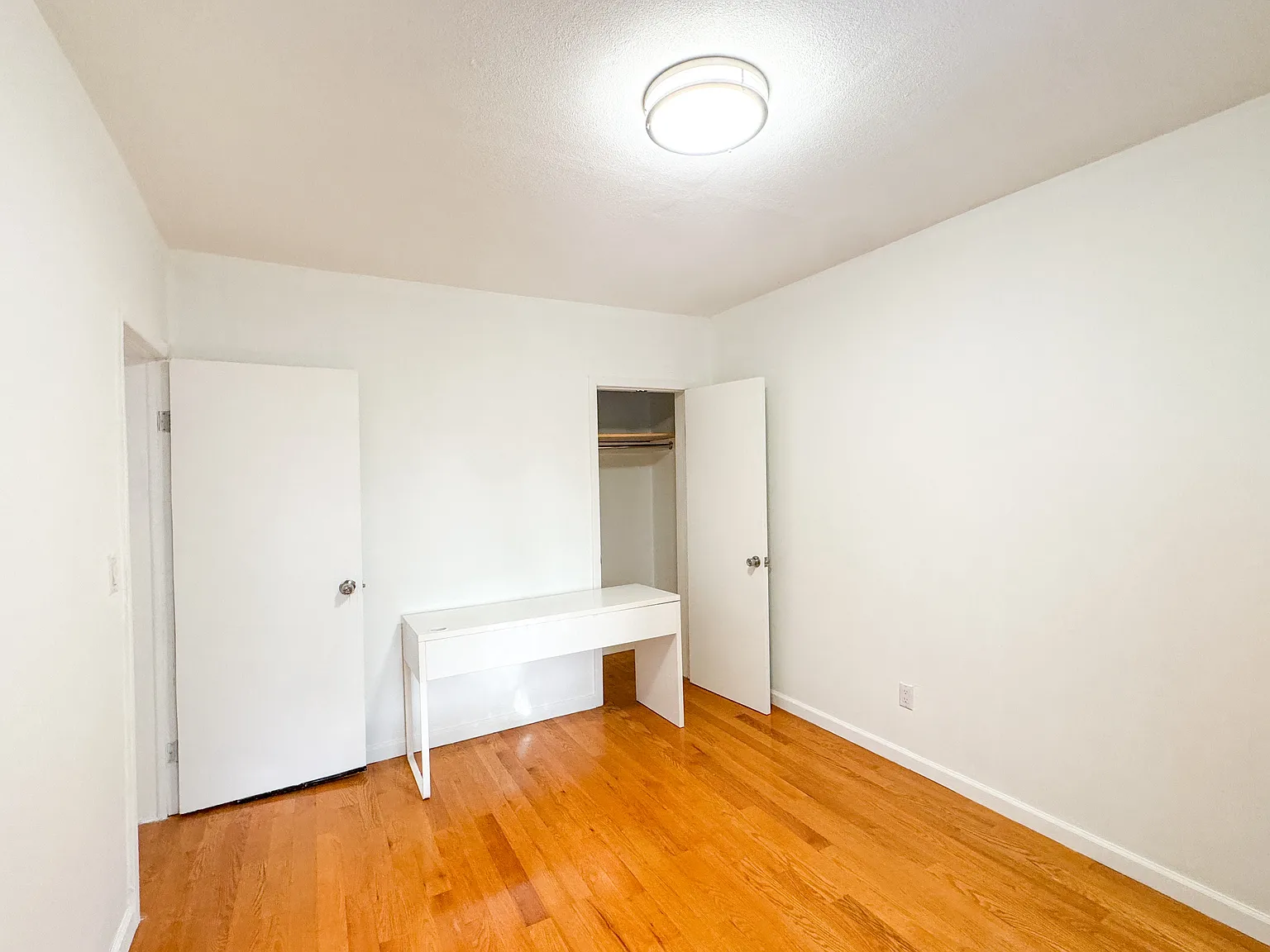 4 bed, 1800 sqft, $3,900 — Photo 4