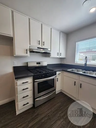 Mediterranean Townhomes — Photo 11