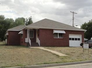 411 Locust St, Alva, OK 73717