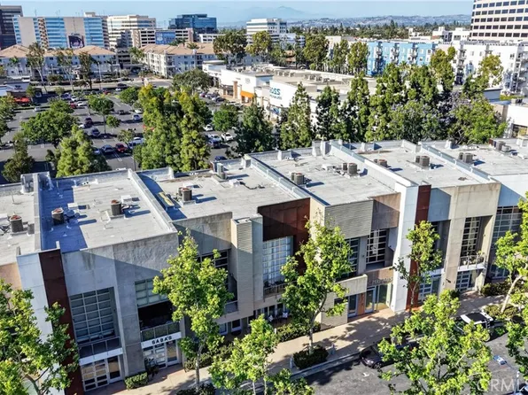 123 E City Place Dr, Santa Ana, CA 92705
