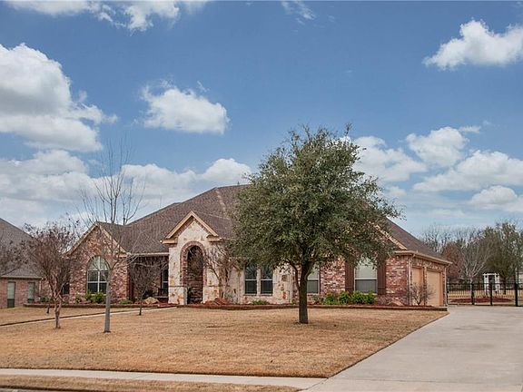 2nd image of 1654 Plum Creek Dr