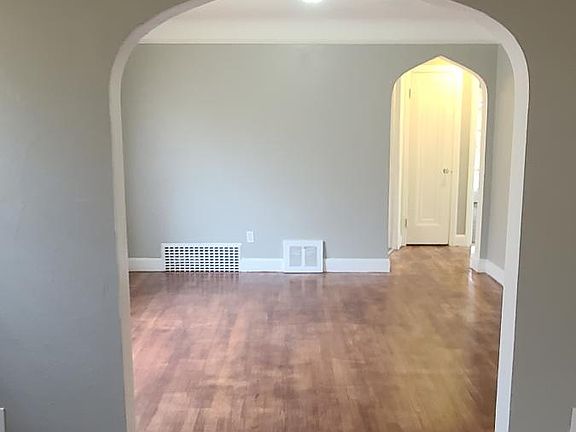 5th image of 4810 Bedford St