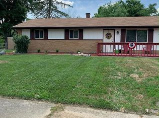 143 Glenada Ct, New Lebanon, OH 45345