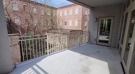 Rented by R New York