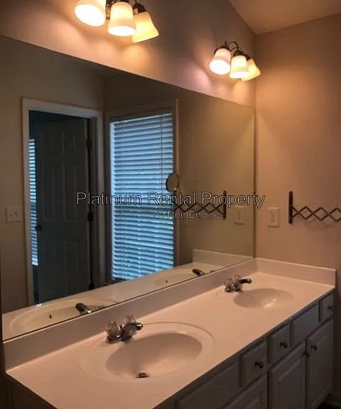 221 Balaban Cir — Photo 30
