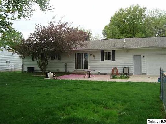 Home for Sale in Quincy, IL $123,900
