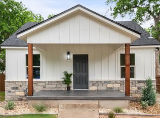 1111 N 11th St, Waco, TX 76707