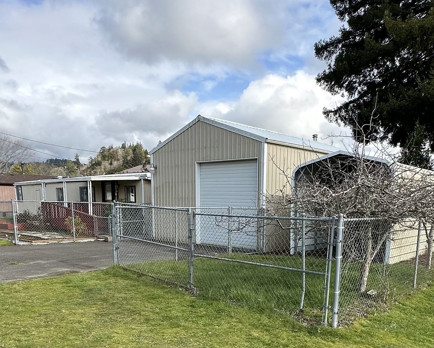 1305 N Lake Rd, Lakeside, OR 97449 Zillow