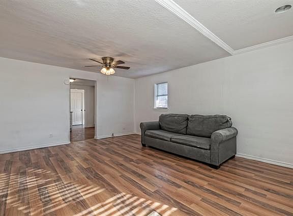 3rd image of 516 Cleveland St