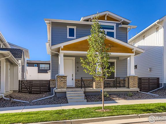4th image of 818 Promenade Dr