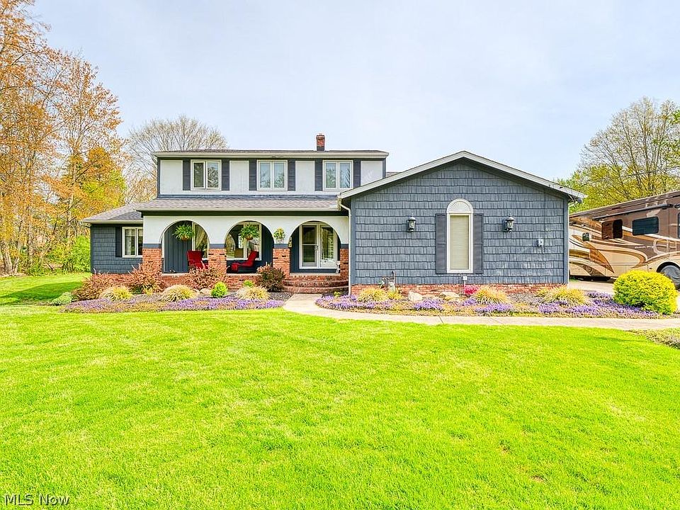 1st image of 719 Woodmere Dr