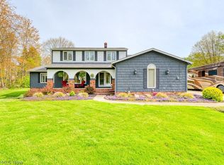719 Woodmere Dr, Broadview Heights, OH 44147