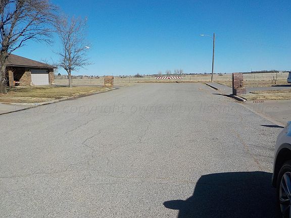 3rd image of 2625 Dogwood Ln