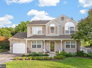 29 Lamberts Ln, Coatesville, PA 19320