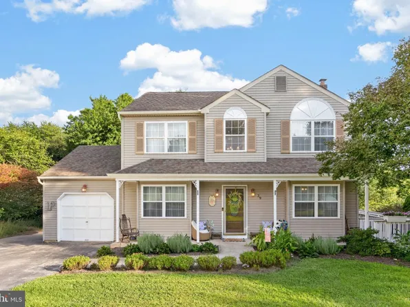 29 Lamberts Ln, Coatesville, PA 19320