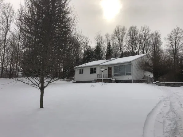 2551 Hawthorne Dr, Altoona, PA 16602