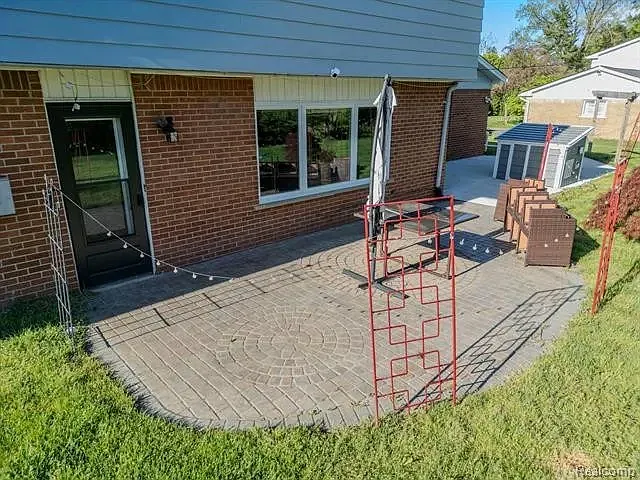 4753 Quarton Rd — Photo 54