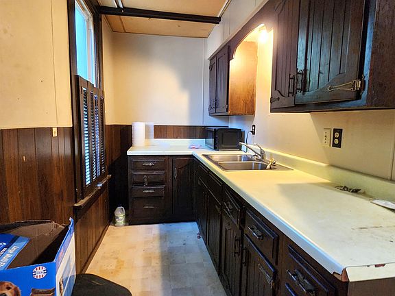 4th image of 567 Quigley Ln