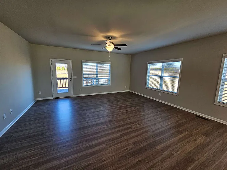 4 Silver Ln — Photo 9