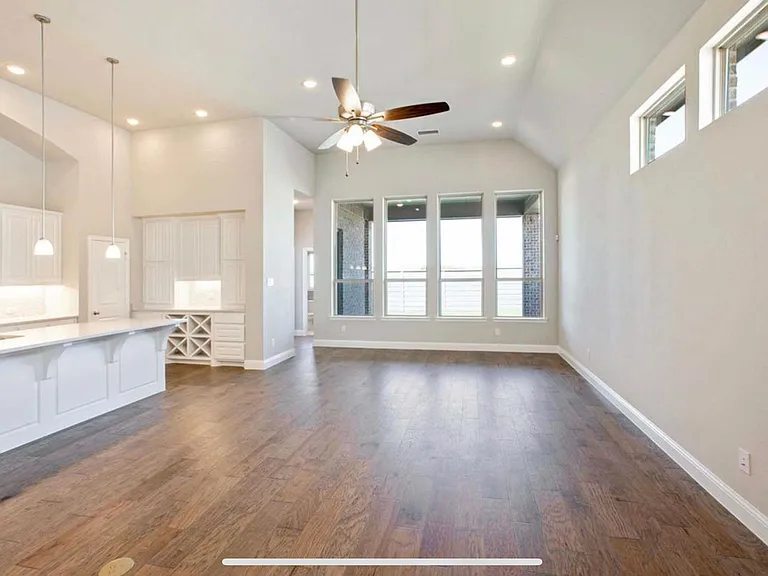 7013 Cross Point Ln — Photo 18