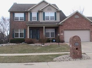 4501 Stonebridge Dr, Champaign, IL
