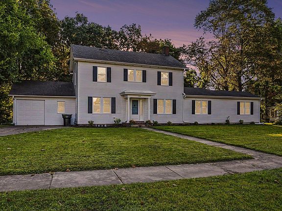 2nd image of 1744 Kessler Blvd
