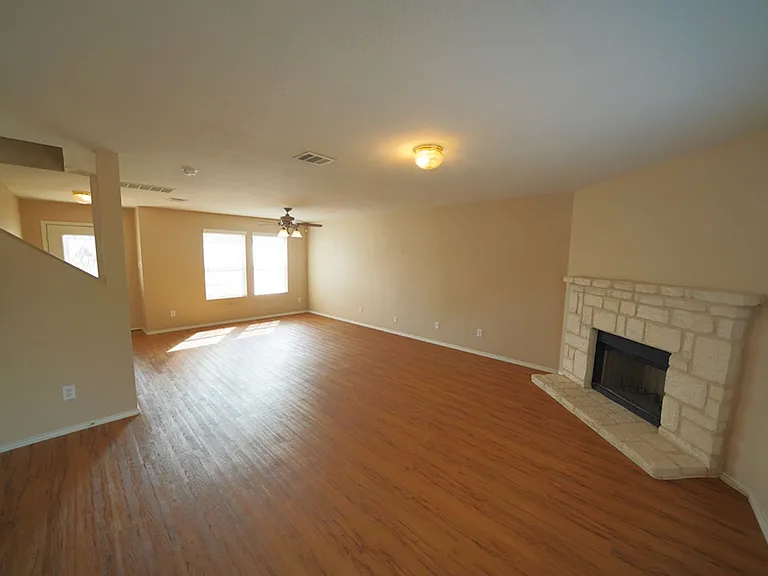 109 Willow Hl — Photo 10