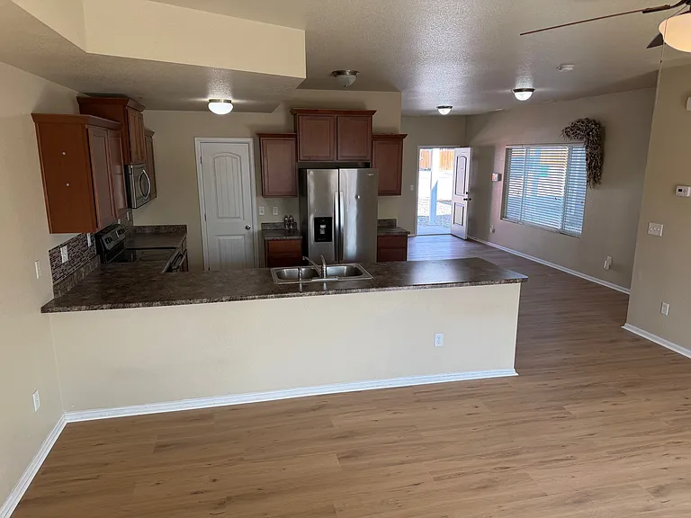2321 Washo Cir — Photo 3