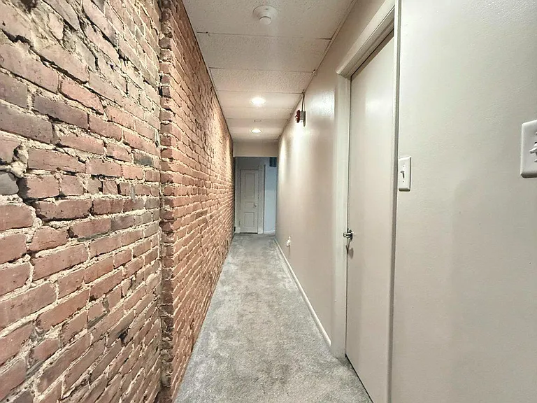 1502 W Mount Royal Ave #1 — Photo 12