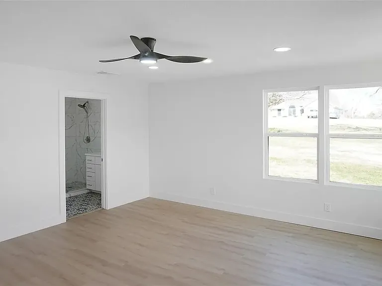 37 Almond Dr — Photo 6