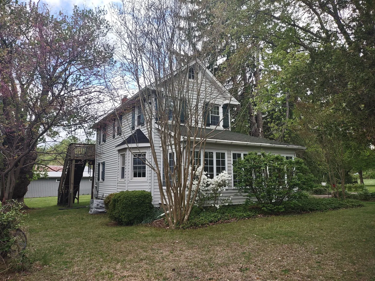 2 bed, 1.5 bath, 1198 sqft, $2,650 — Photo 2