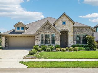 208 Oakcrest Dr, Justin, TX 76247
