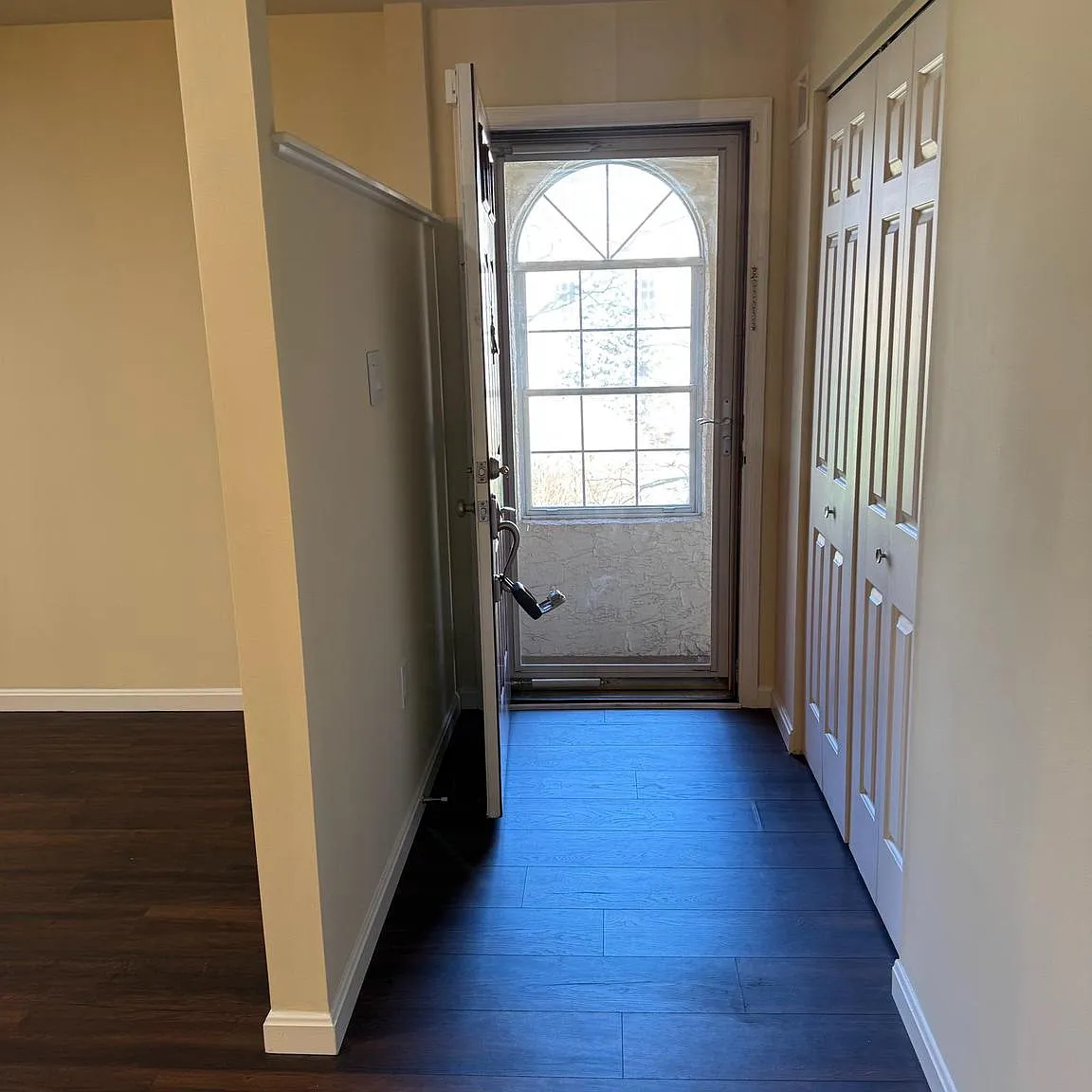3 bed, 1416 sqft, $2,500 — Photo 1