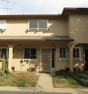 2nd image of 935 Bellhurst Ave