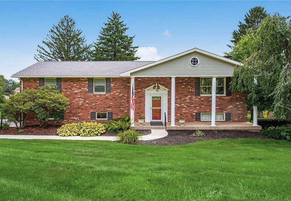 1st image of 2700 Stanway Dr