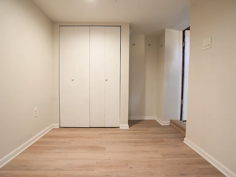 1537 W Haddon Ave #G — Photo 4